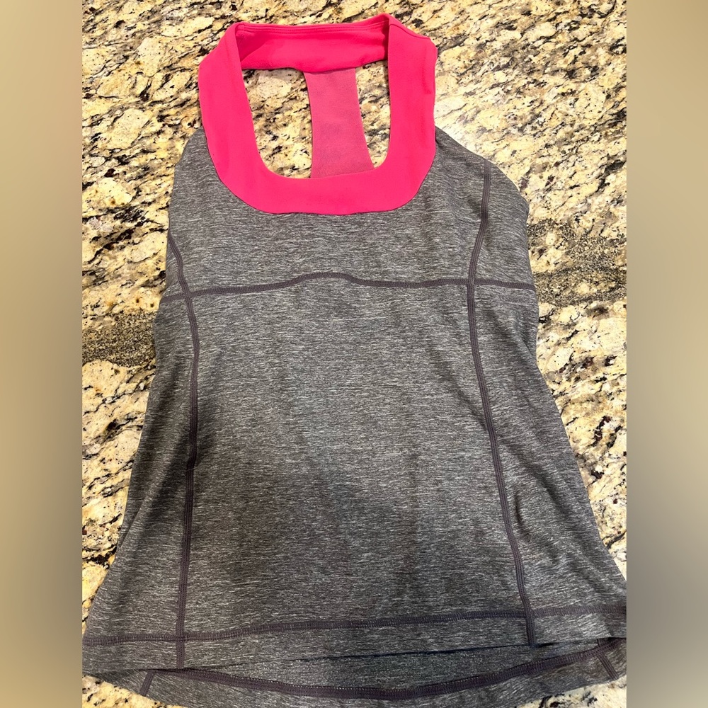 Lululemon tank (322)